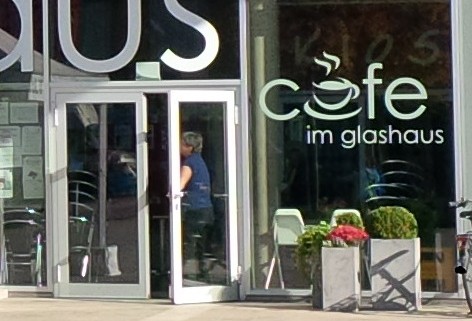 Cafe im glashaus